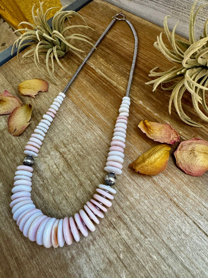 23" Pink Conch Graduated Necklace