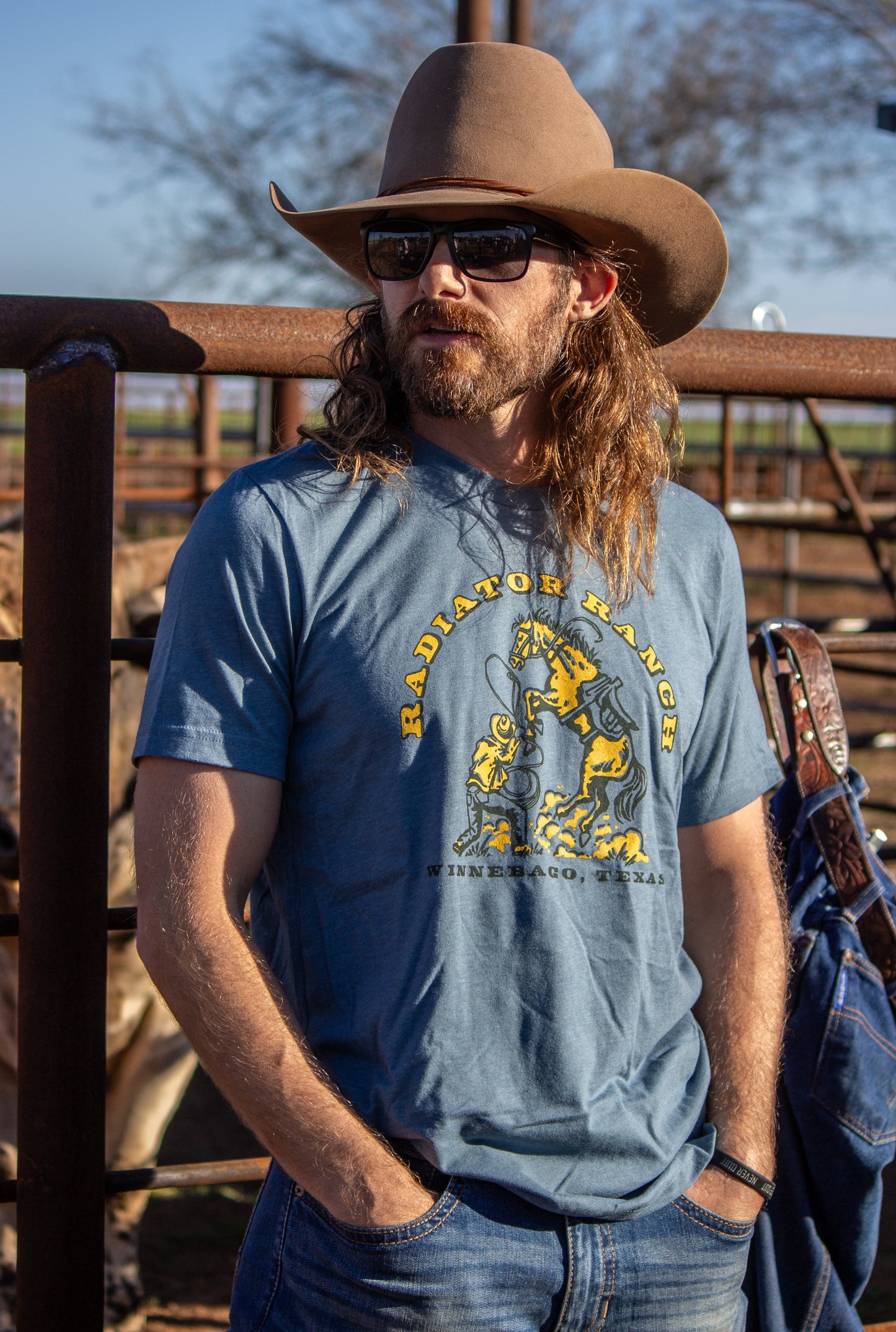 Pony Ropin T