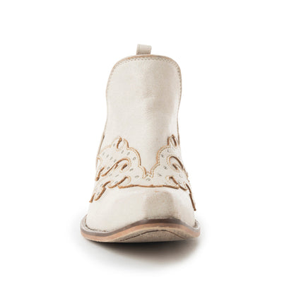 Twin Forks Booties In Crackle White