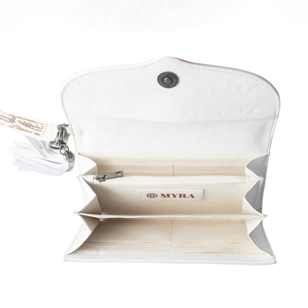 Sparkling Desert Moon Luxe Wallet In Chocolate White
