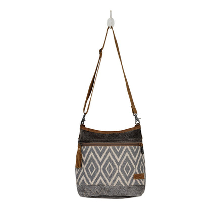 OATH SHOULDER BAG