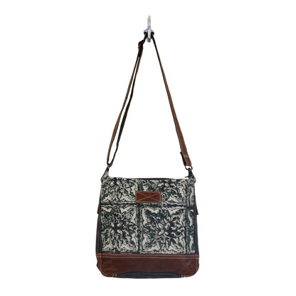 Labyrinthian Small & Crossbody Bag
