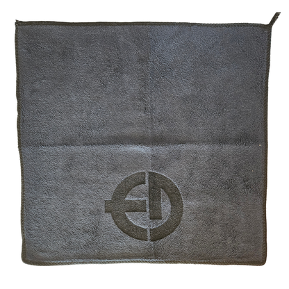 EQUINE|DEFENDER™ Surface Prep Microfiber Towel