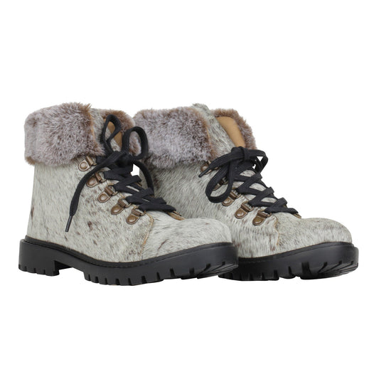 Turbulent Boots