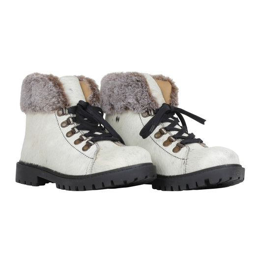 Turbulent Boots
