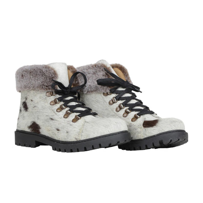 Turbulent Boots